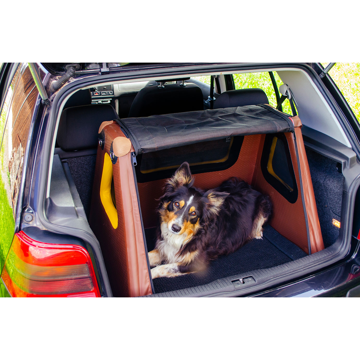 Tami Hundebox aufblasbar für Kofferraum L